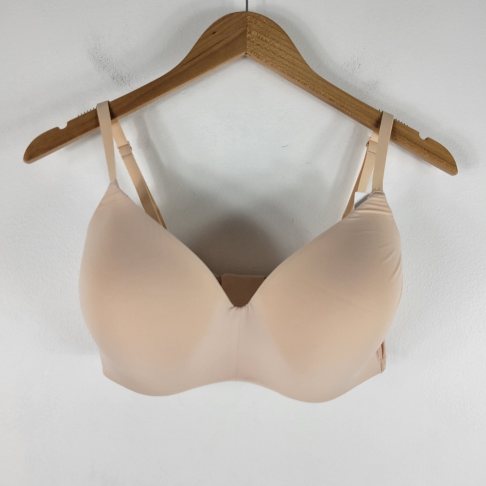 New Urban Outfitters Out From Under Nude Lightly Padded Molded Bra